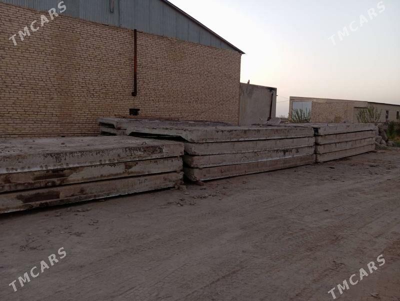 plita 3x6 pg - Çärjew - img 3