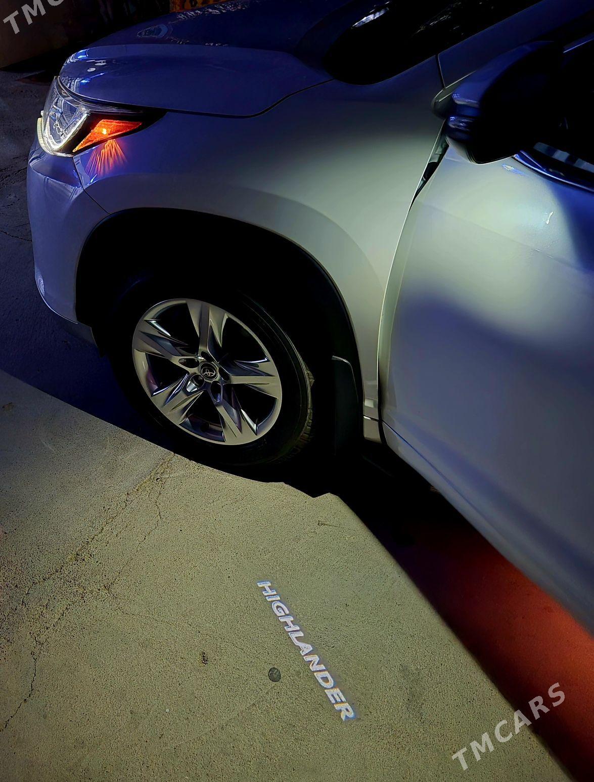 Toyota Highlander 2019 - 595 000 TMT - Ашхабад - img 5