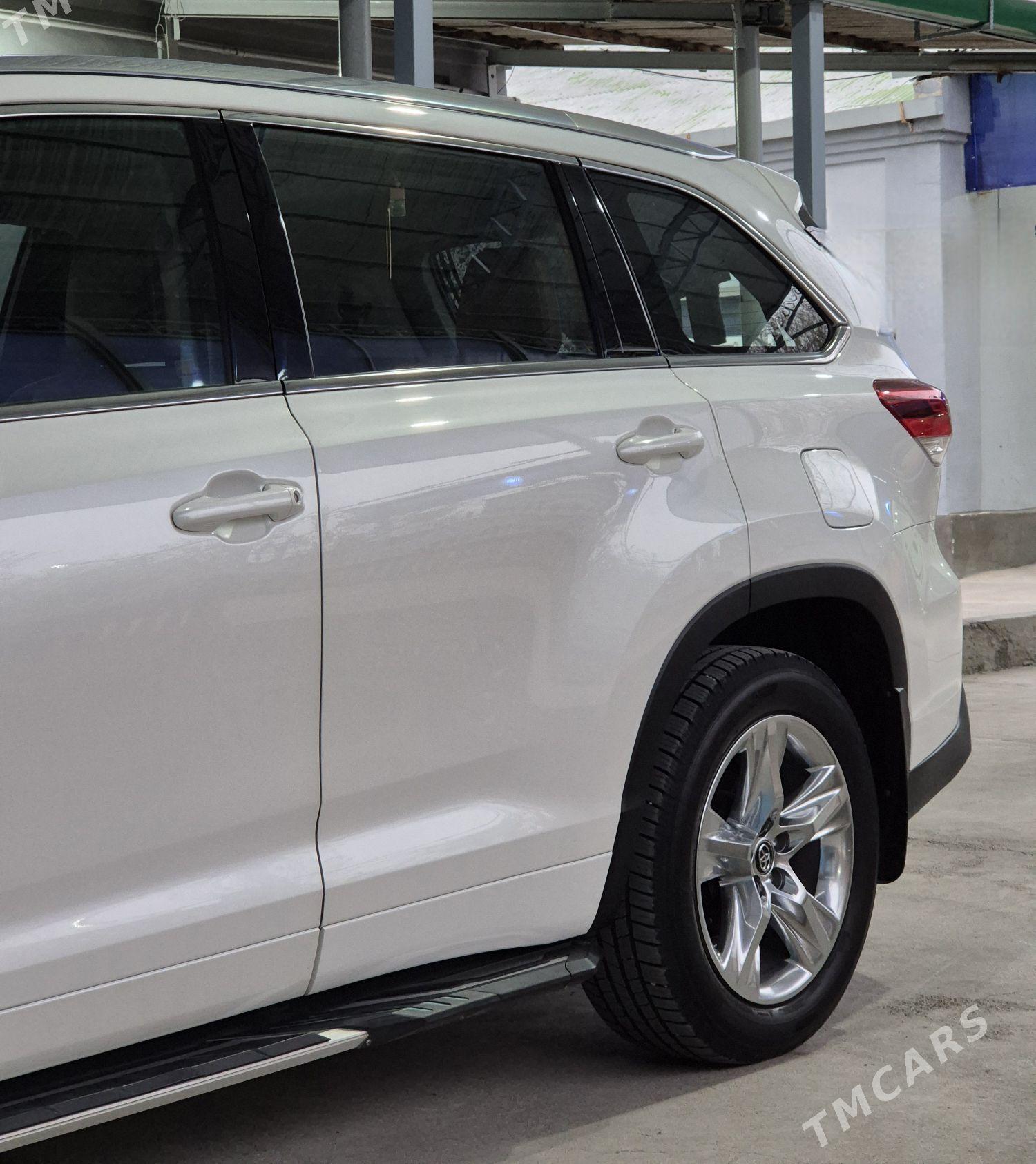 Toyota Highlander 2019 - 595 000 TMT - Ашхабад - img 4