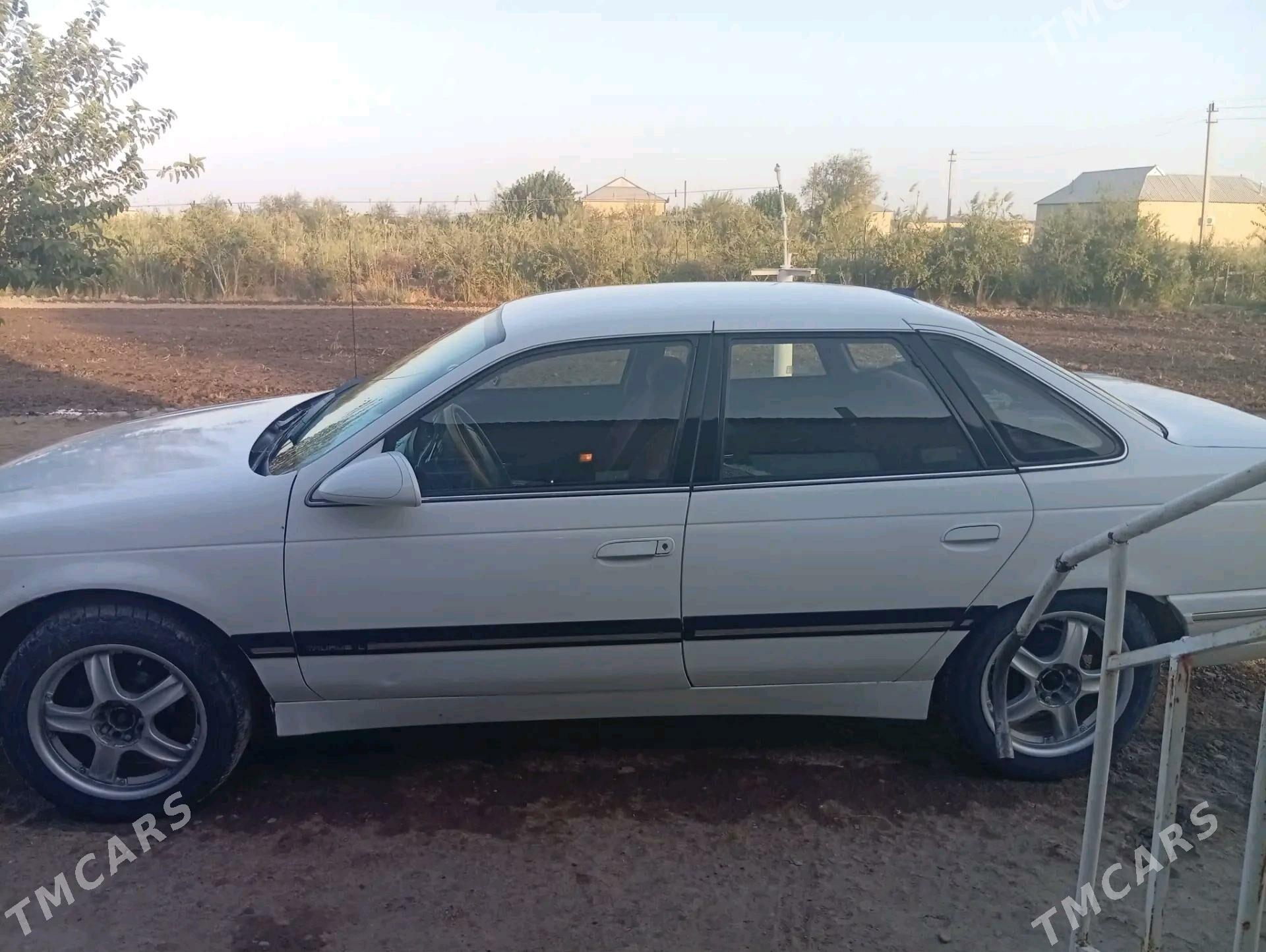 Ford Taurus 1992 - 55 000 TMT - Бабадайхан - img 3