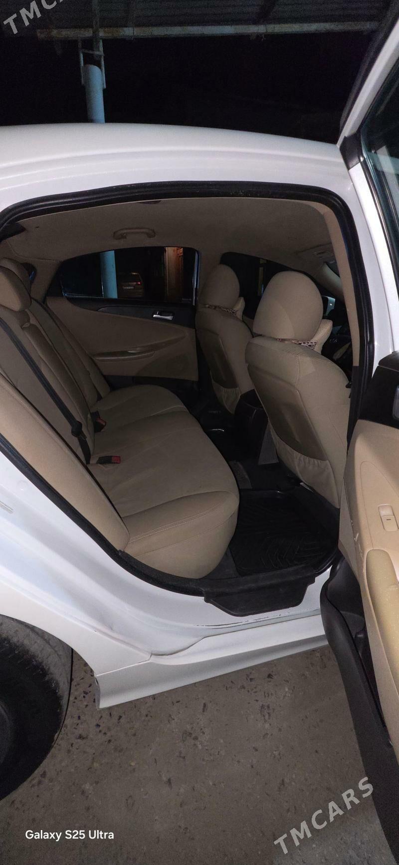Hyundai Sonata 2011 - 140 000 TMT - Дянев - img 7