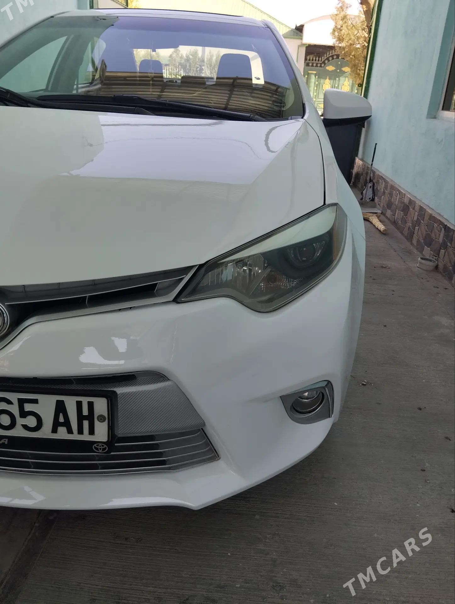 Toyota Corolla 2014 - 187 000 TMT - Podwoýski köç. (Bitarap Türkmenistan şaýoly) - img 3
