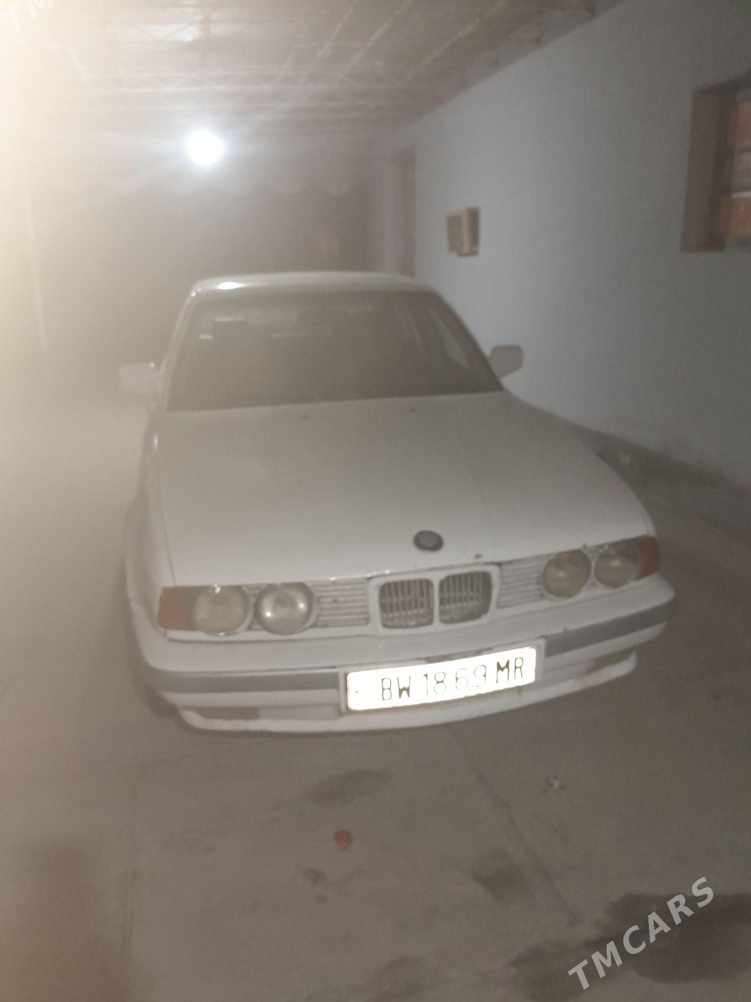 BMW 520 1991 - 32 000 TMT - Туркменгала - img 1