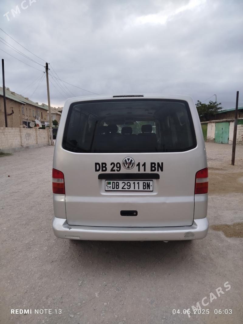 Toyota Hiace 2006 - 140 000 TMT - Балканабат - img 1