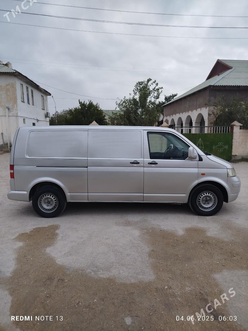 Toyota Hiace 2006 - 140 000 TMT - Балканабат - img 5