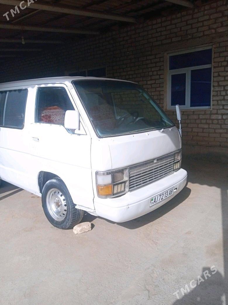 Toyota Hiace 1989 - 45 000 TMT - Бабадайхан - img 1