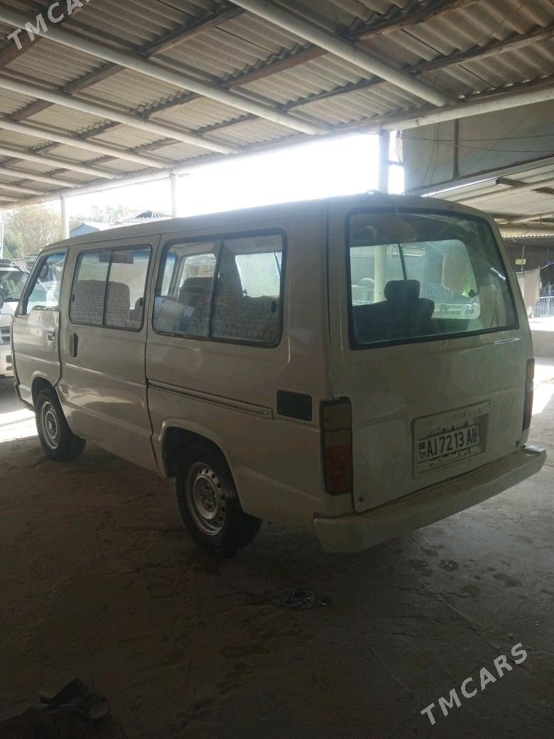 Toyota Hiace 1989 - 45 000 TMT - Бабадайхан - img 4
