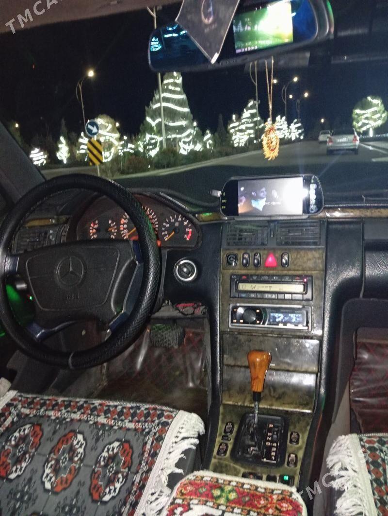Mercedes-Benz 300E 1998 - 90 000 TMT - Туркменбаши - img 3
