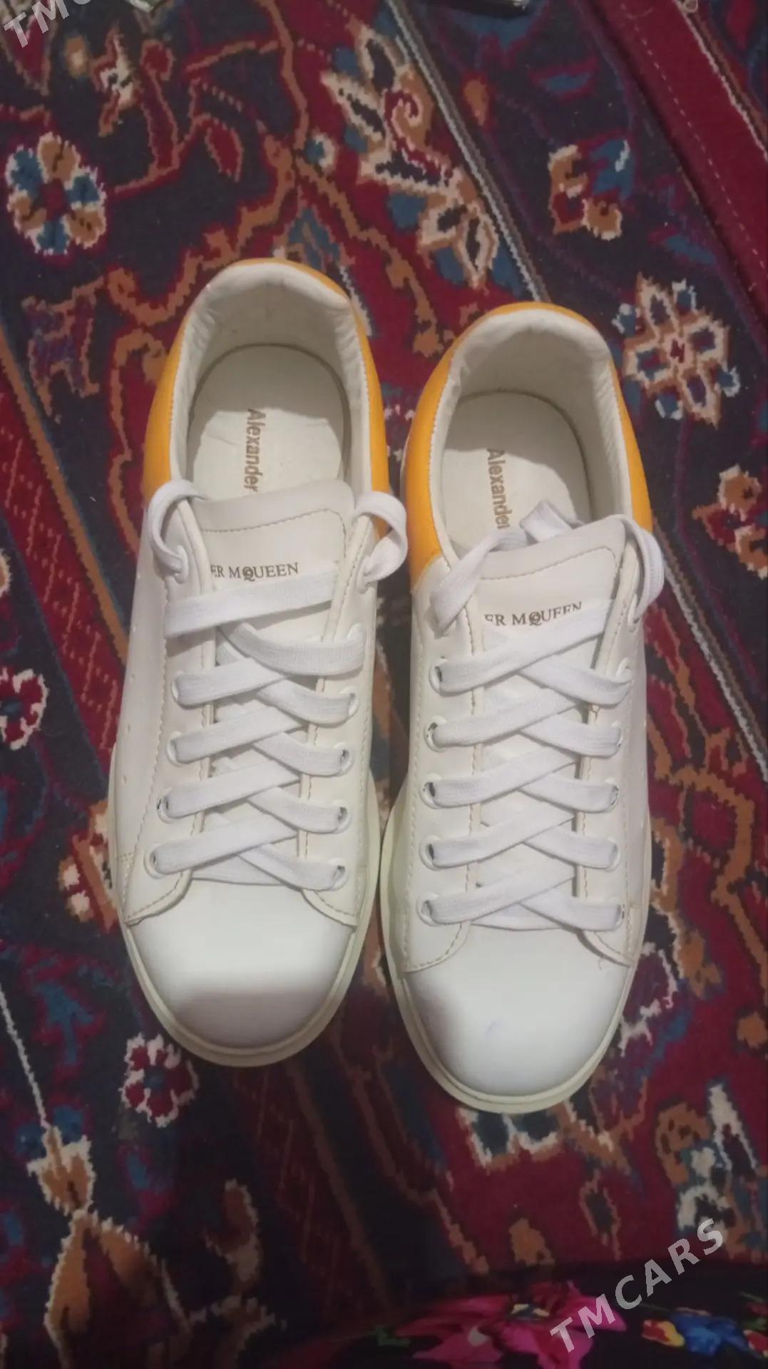 krasofga - Гурбансолтан Едже - img 1