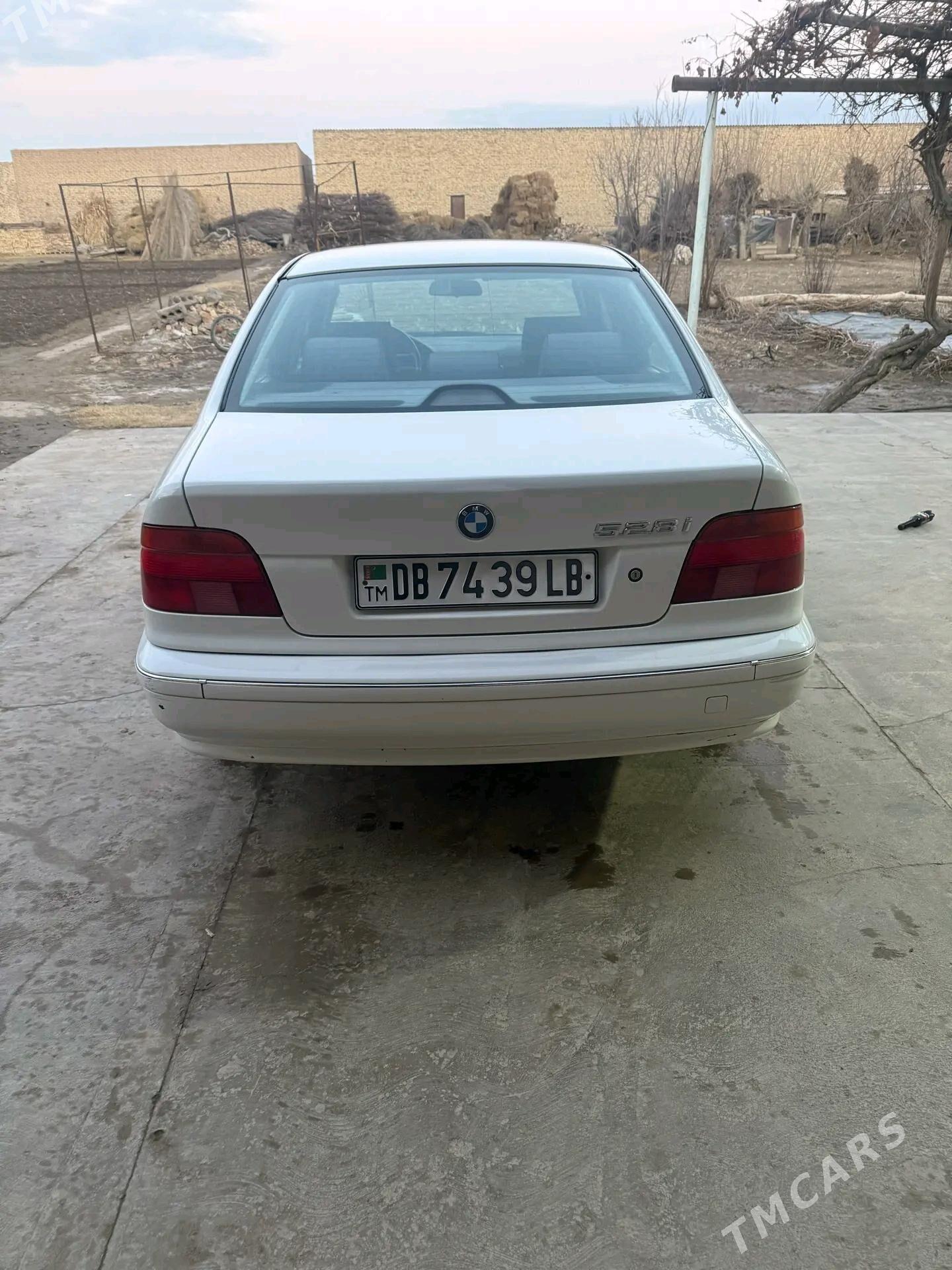 BMW 528 1999 - 90 000 TMT - Туркменабат - img 7