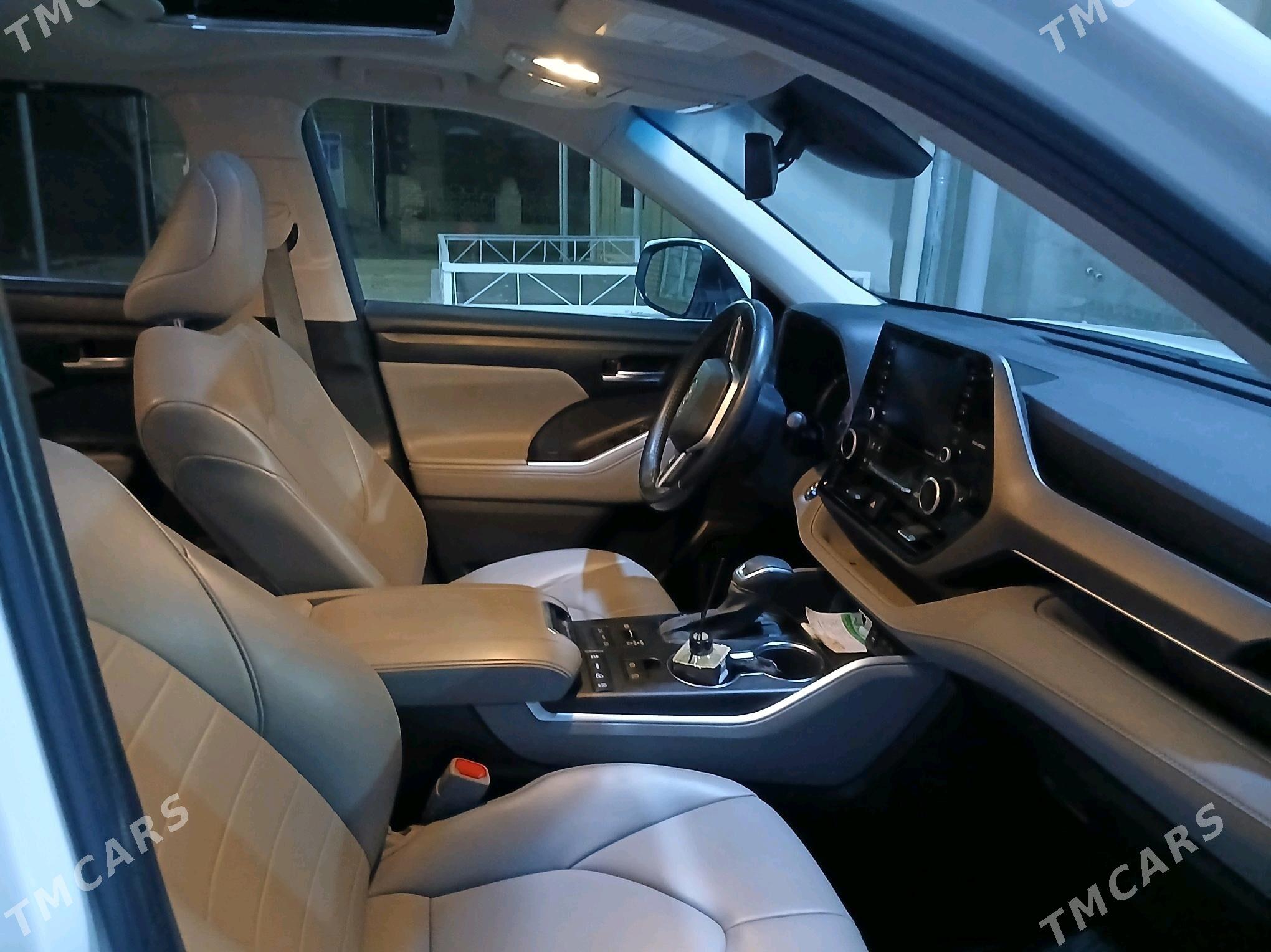Toyota Highlander 2022 - 510 000 TMT - Мары - img 6