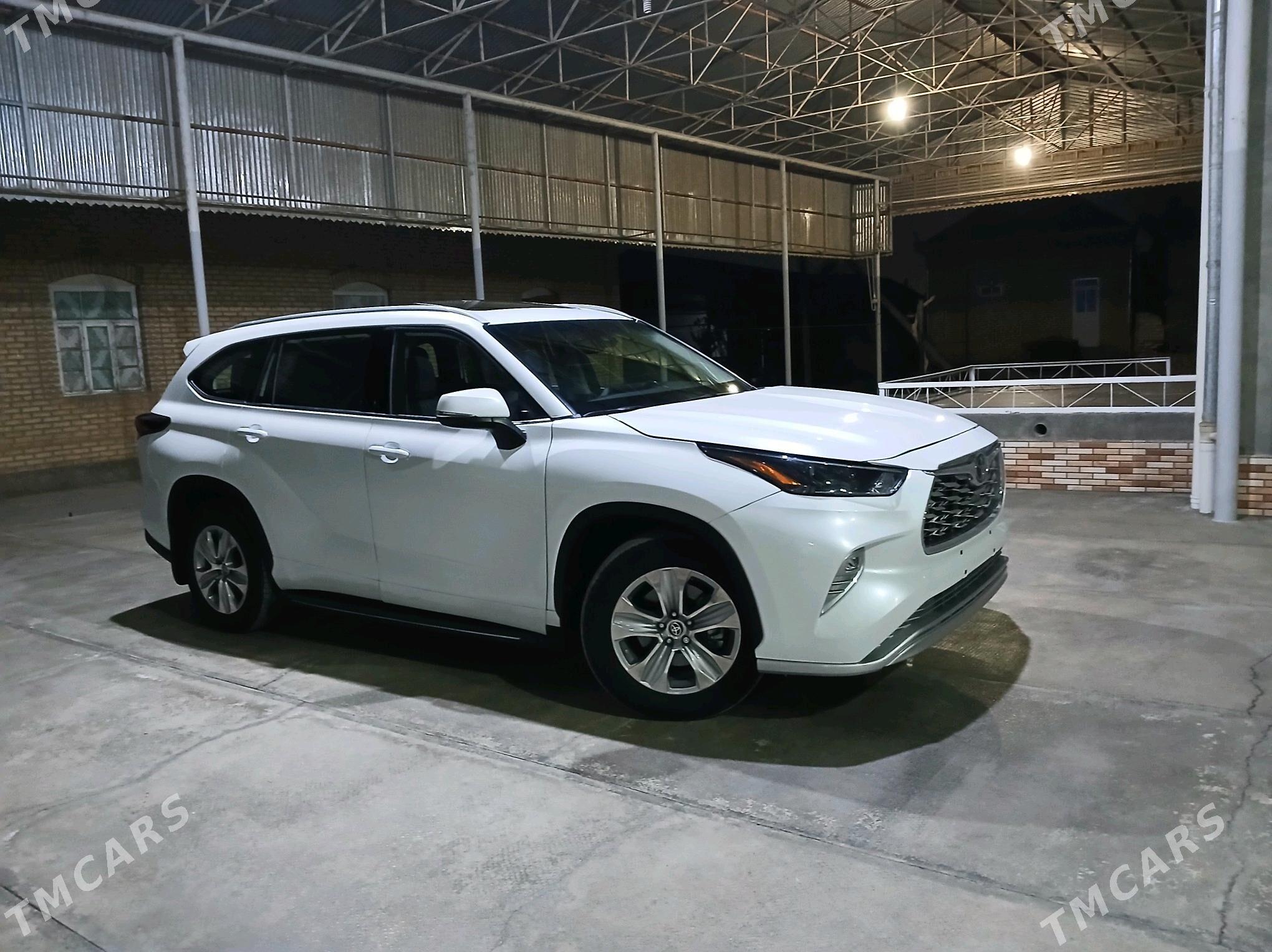 Toyota Highlander 2022 - 510 000 TMT - Мары - img 3