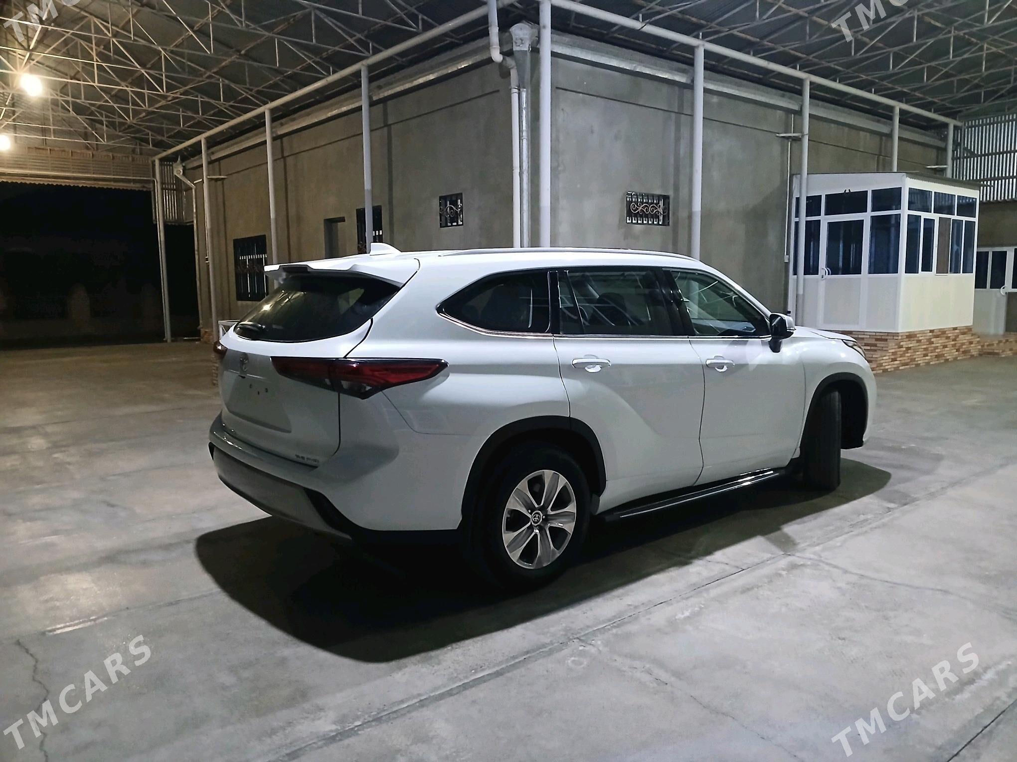 Toyota Highlander 2022 - 510 000 TMT - Мары - img 2