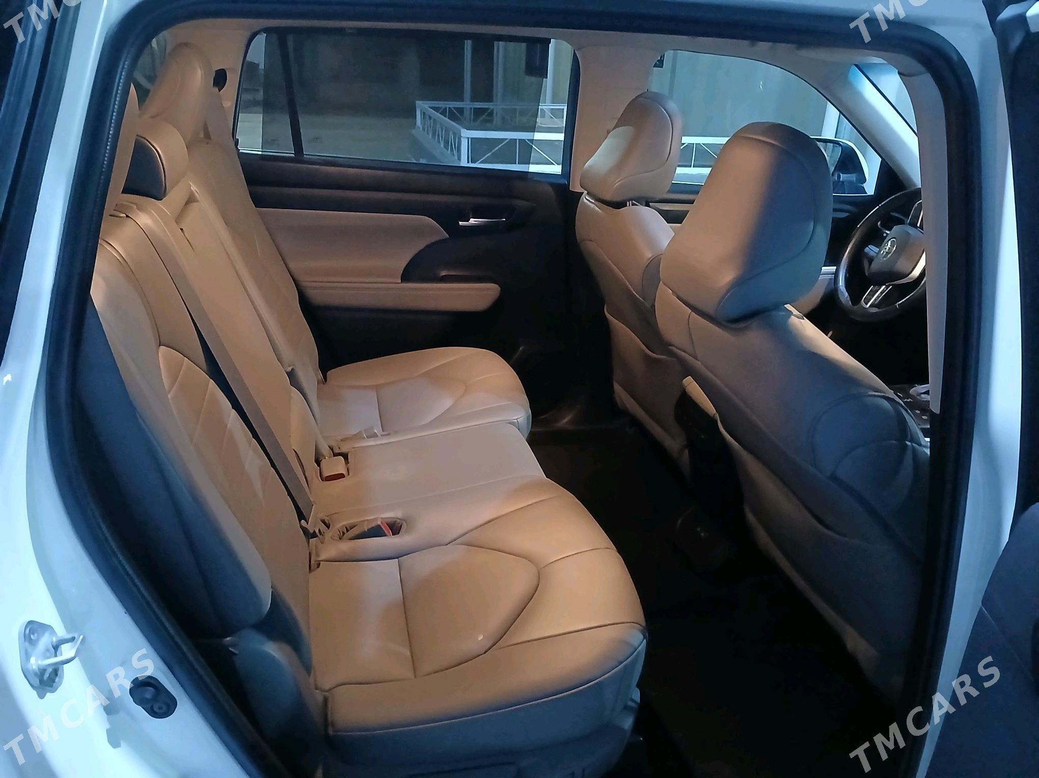 Toyota Highlander 2022 - 510 000 TMT - Мары - img 7