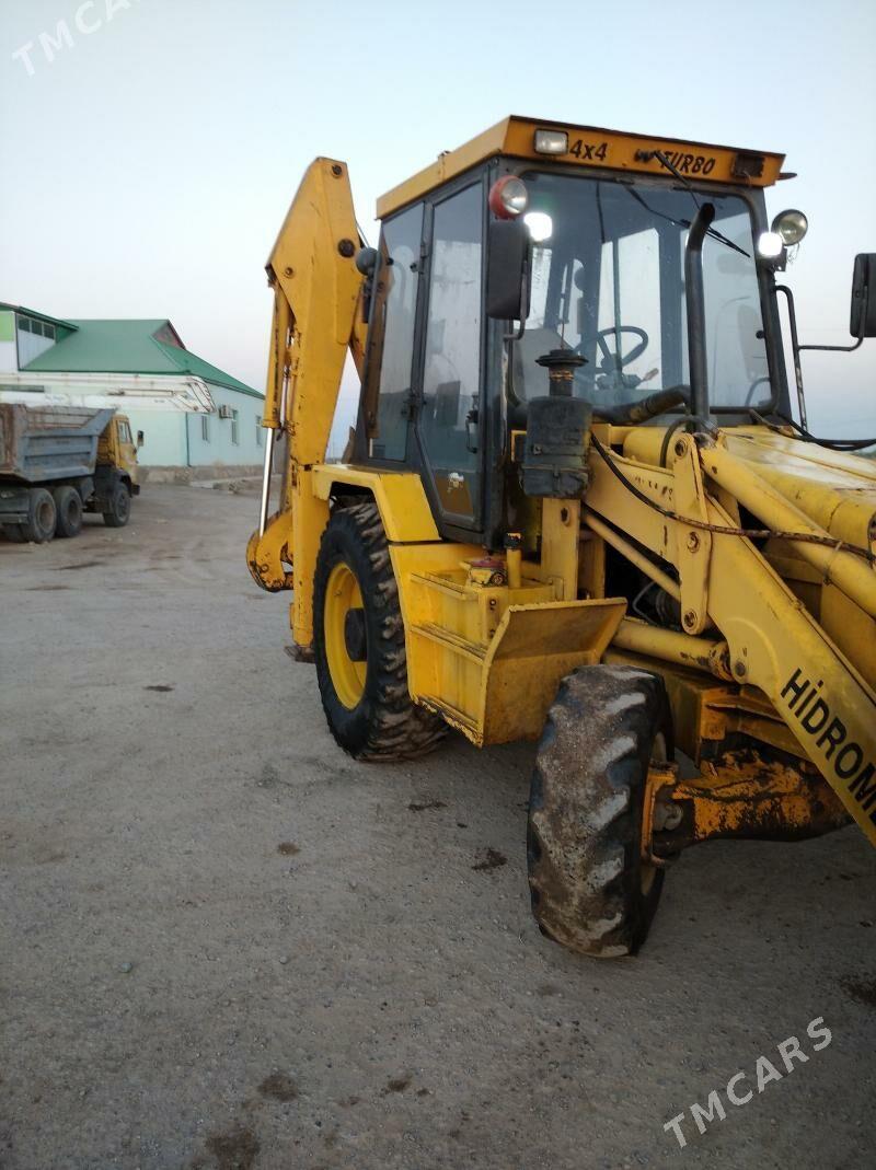 JCB 4CX ECO 2005 - 300 000 TMT - Огуз хан - img 1