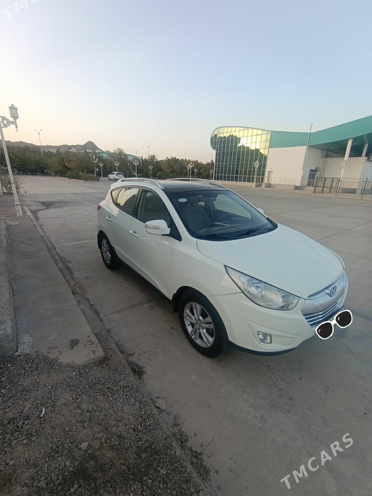 Hyundai Tucson 2010 - 220 000 TMT - Türkmenbaşy - img 4