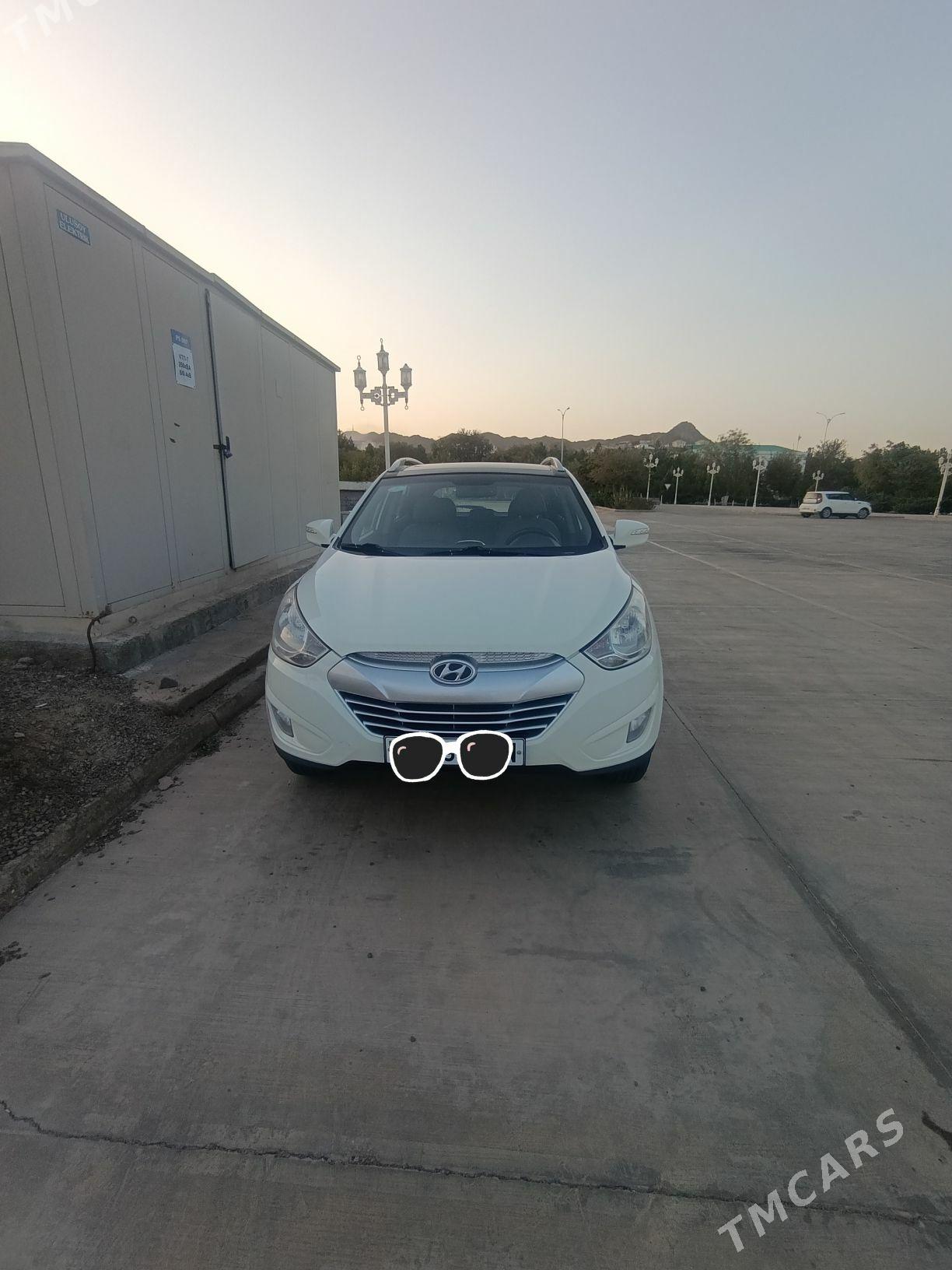 Hyundai Tucson 2010 - 220 000 TMT - Türkmenbaşy - img 1