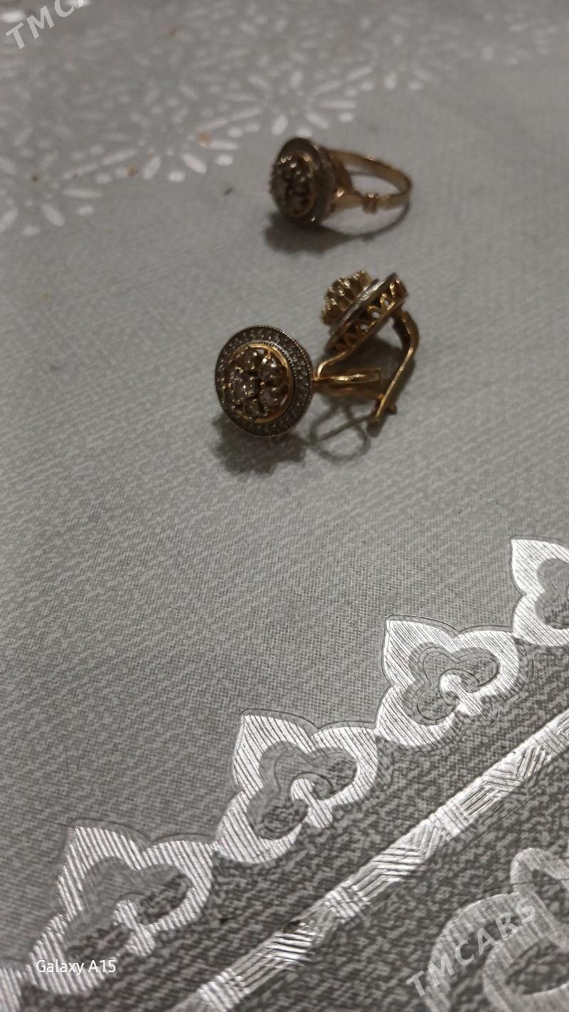 kompilekyt brylyat gulakalka - Mary - img 1