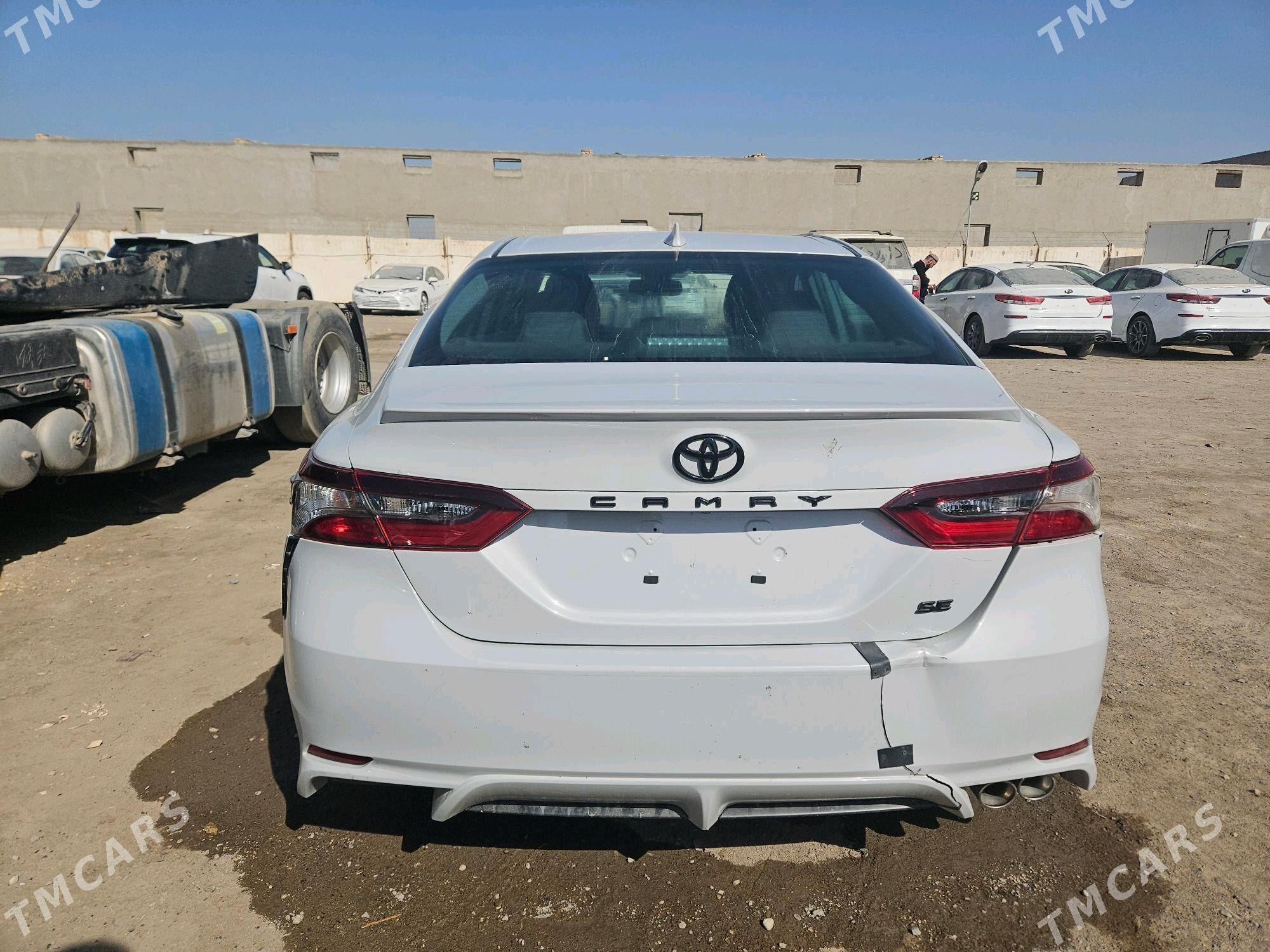 Toyota Camry 2023 - 340 000 TMT - Мургап - img 3