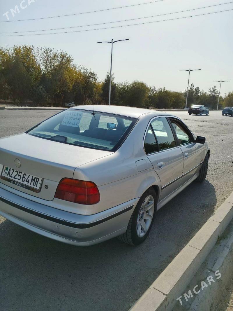 BMW E39 1998 - 110 000 TMT - Baýramaly - img 9