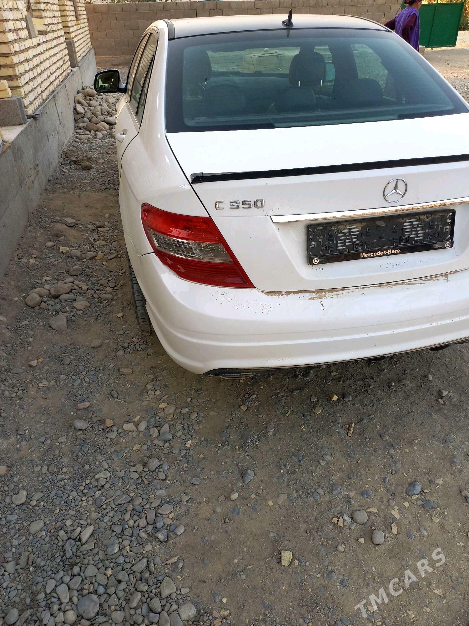 Mercedes-Benz C-Class 2010 - 170 000 TMT - Kaka - img 2