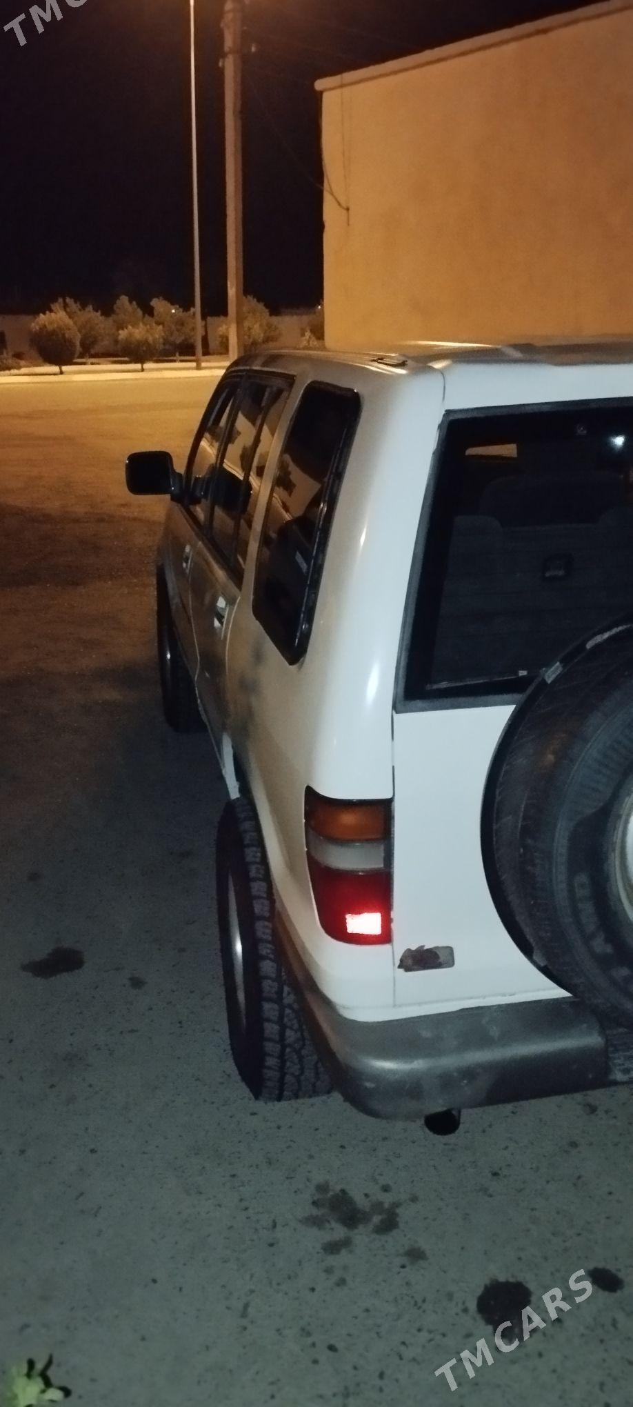 Isuzu Trooper 1997 - 65 000 TMT - Гызыларбат - img 7