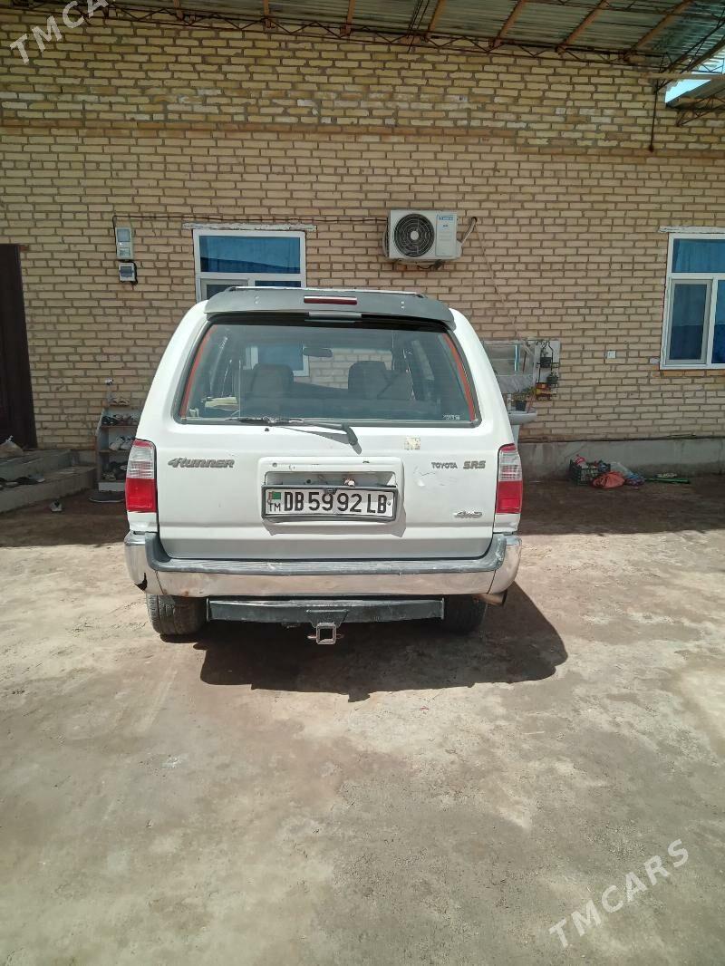 Jeep Renegade 2002 - 70 000 TMT - Саят - img 3