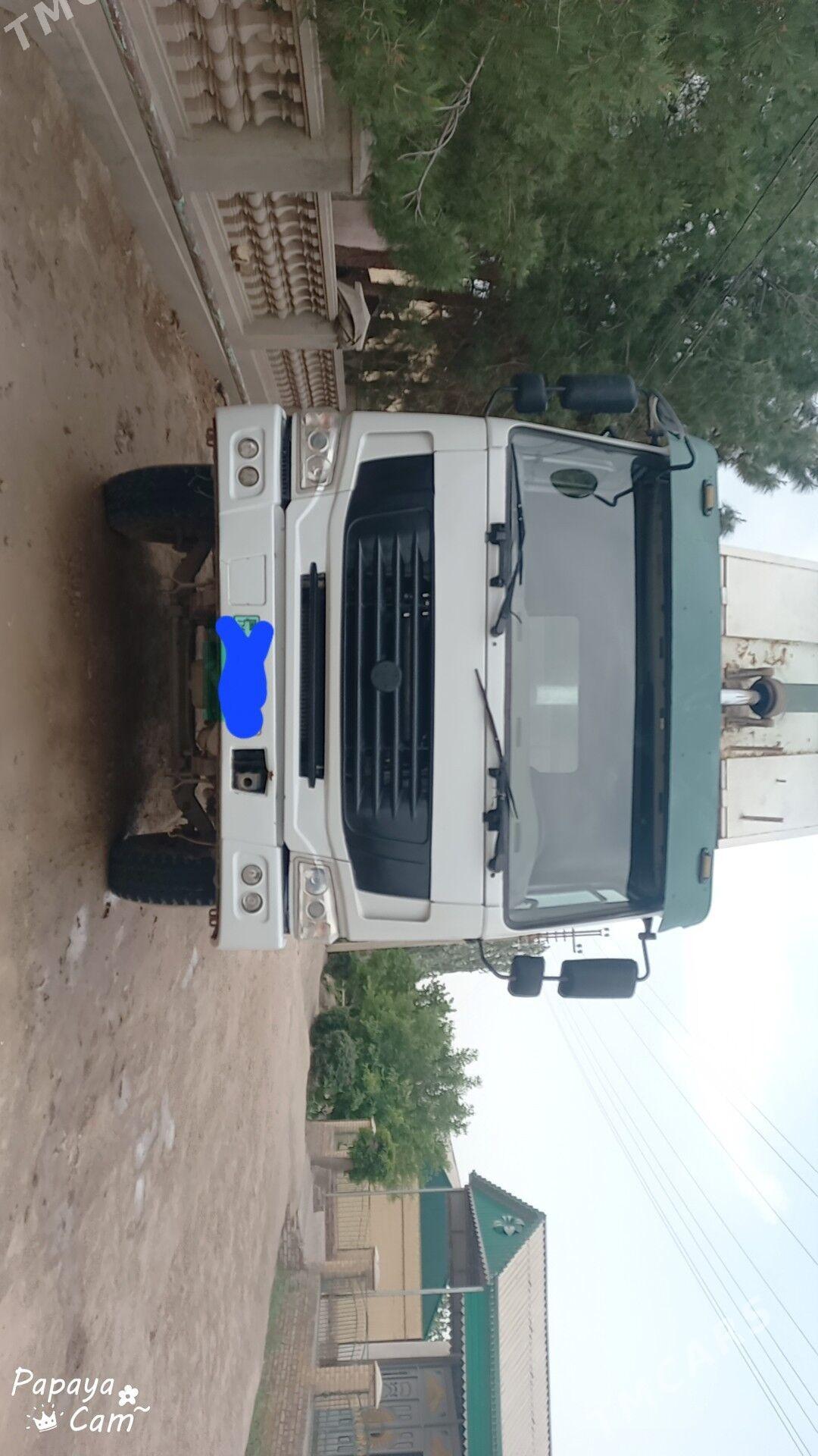 Howo Sinotruk 2011 - 300 000 TMT - Керки - img 1