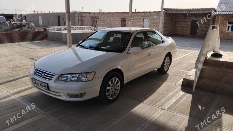 Toyota Camry 1999 - 130 000 TMT - Теджен - img 1