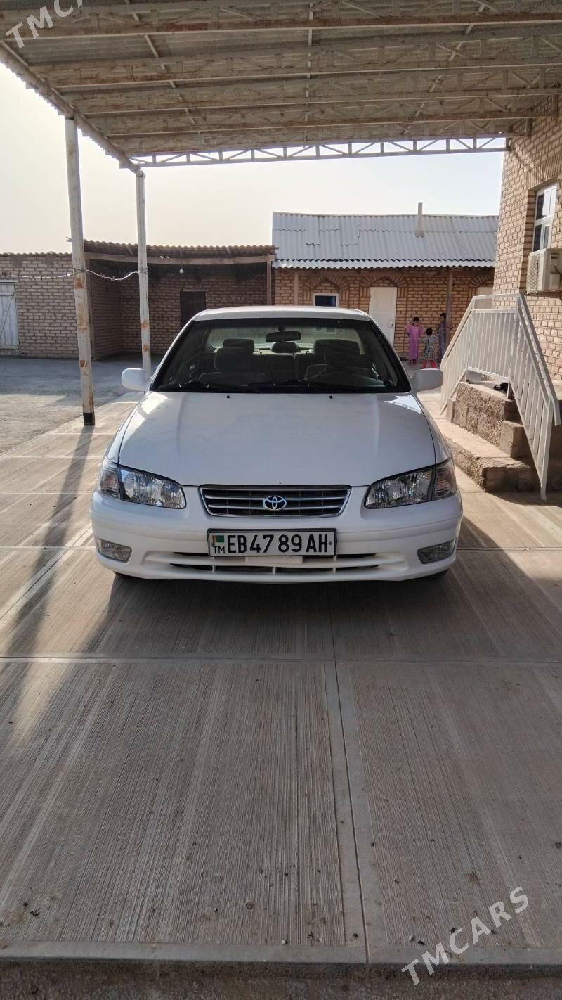 Toyota Camry 1999 - 130 000 TMT - Теджен - img 3