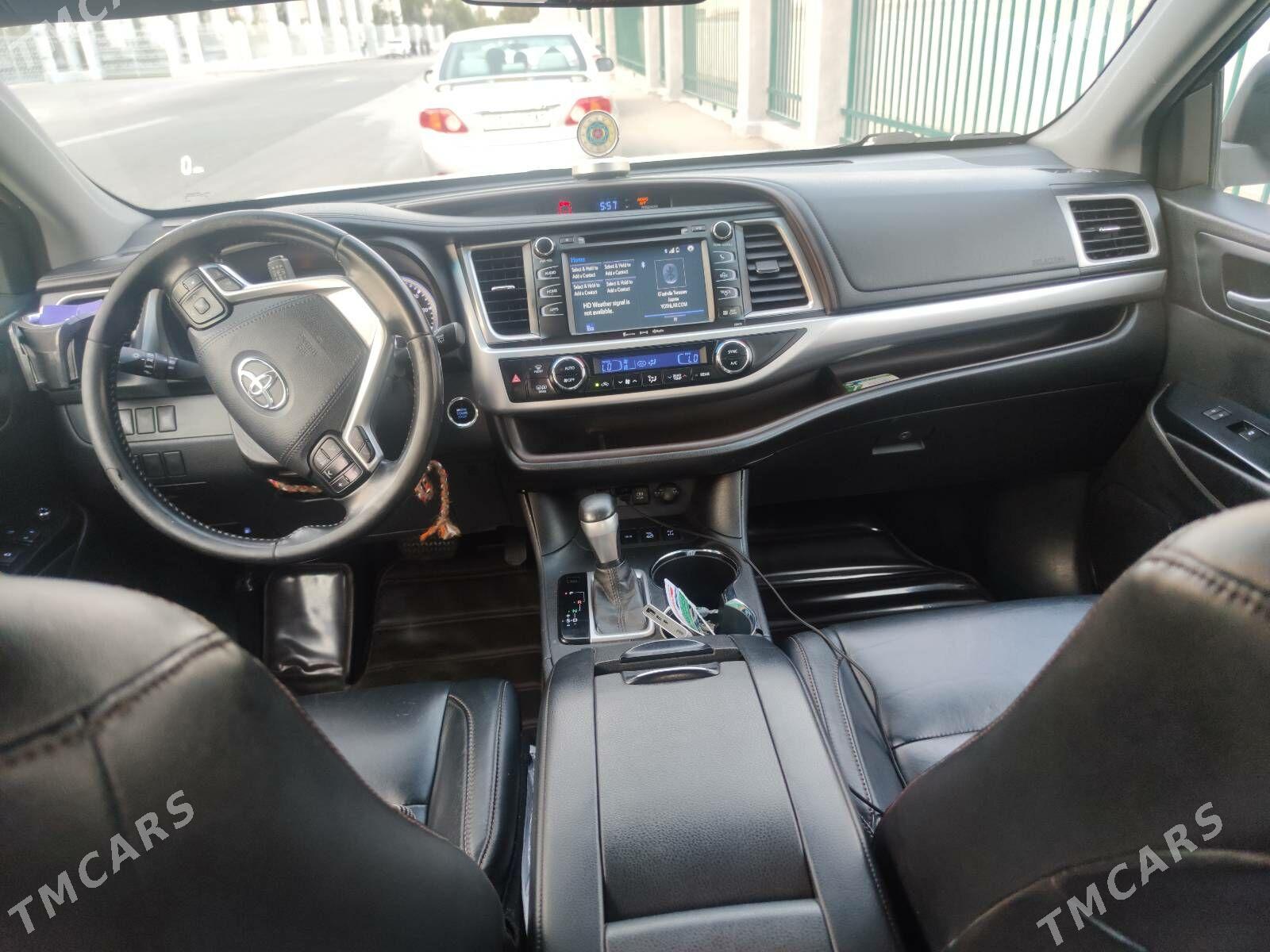 Toyota Highlander 2018 - 400 000 TMT - 30 mkr - img 6