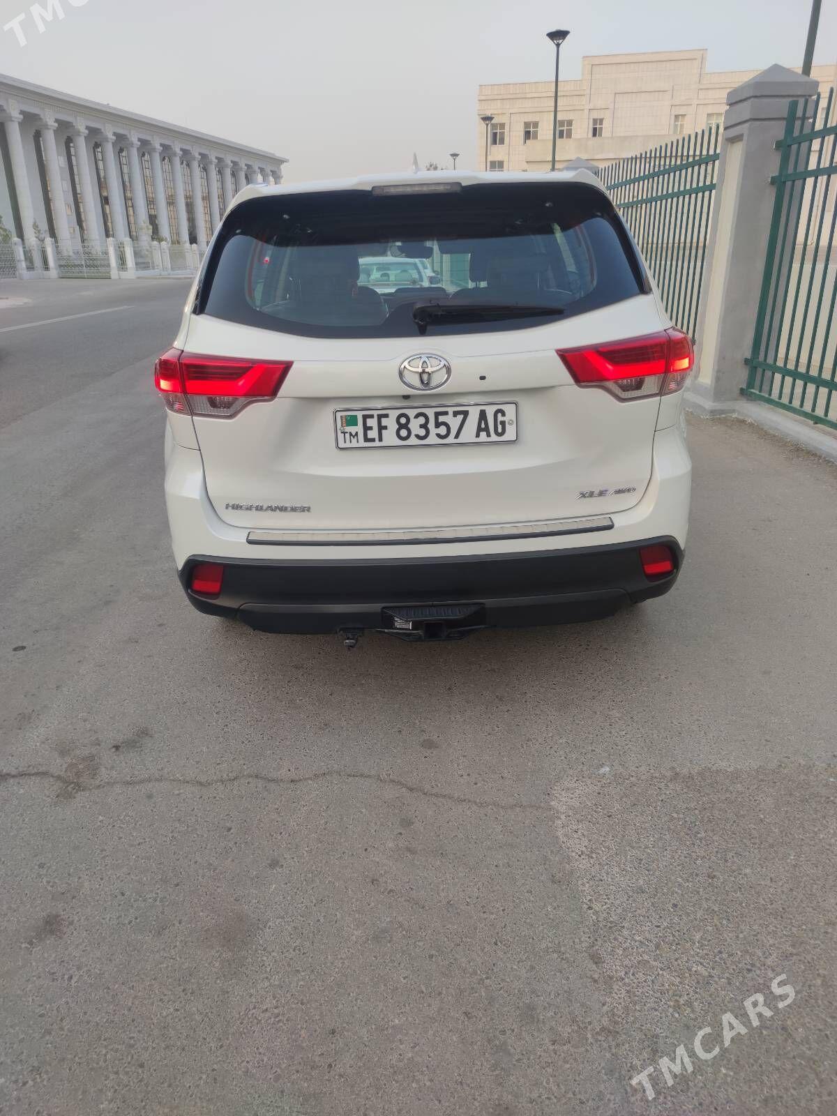 Toyota Highlander 2018 - 400 000 TMT - 30 mkr - img 7