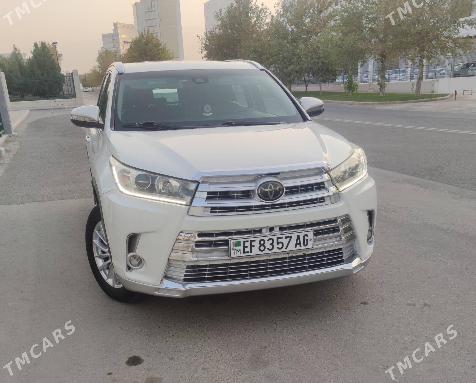 Toyota Highlander 2018 - 400 000 TMT - 30 mkr - img 1