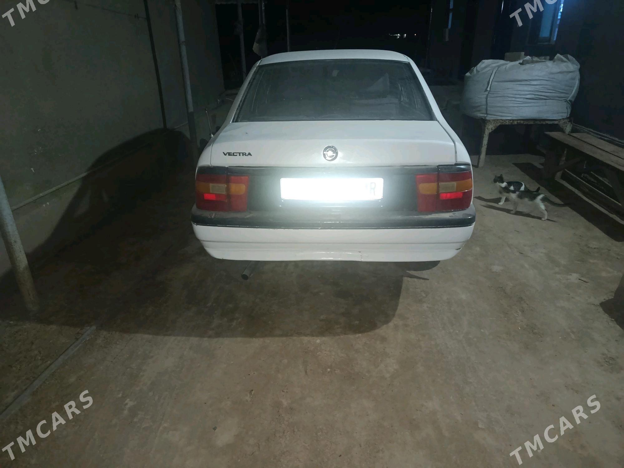Opel Vectra 1991 - 30 000 TMT - Ёлётен - img 4