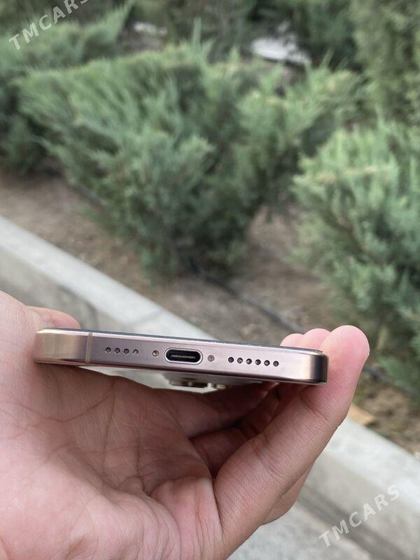 iPhone 16 pro max - Mary - img 4