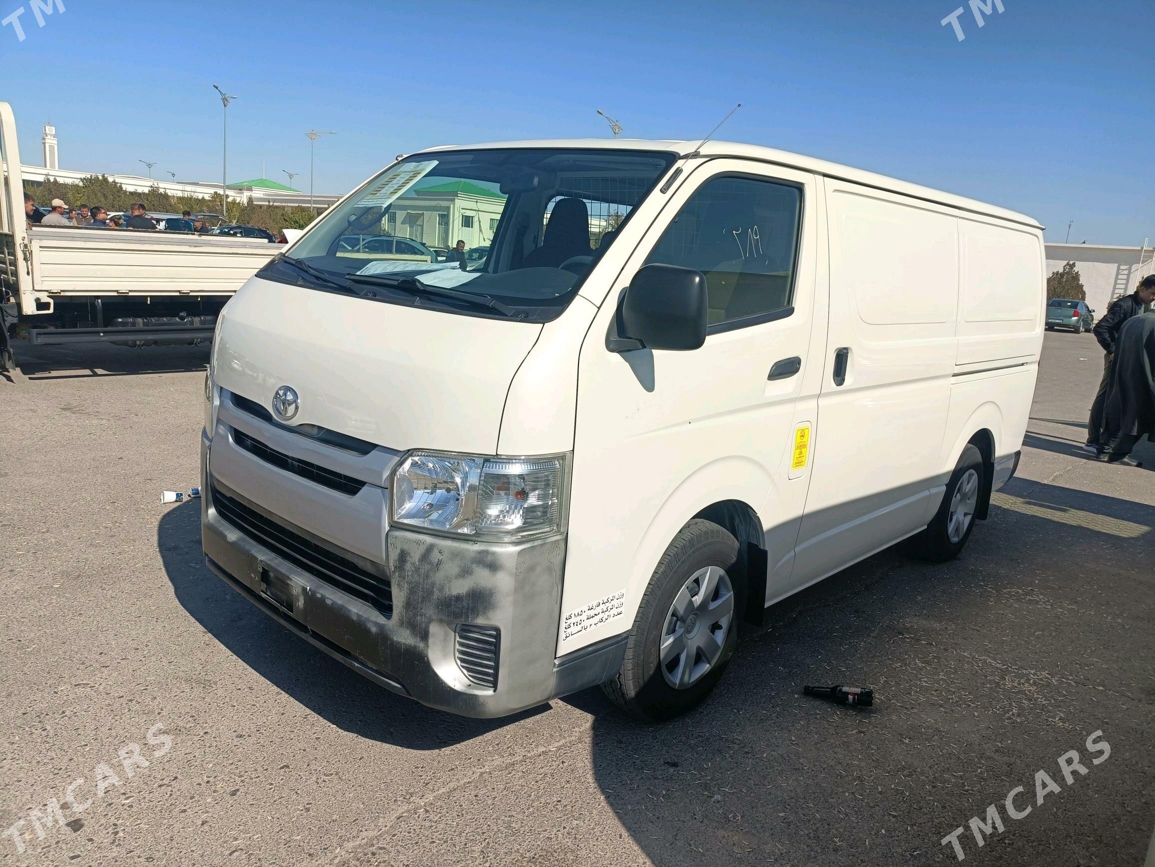 Toyota Hiace 2021 - 430 000 TMT - Кёнеургенч - img 5