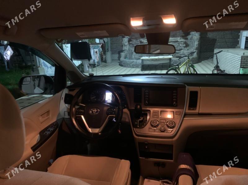 Toyota Sienna 2020 - 360 000 TMT - Дашогуз - img 4