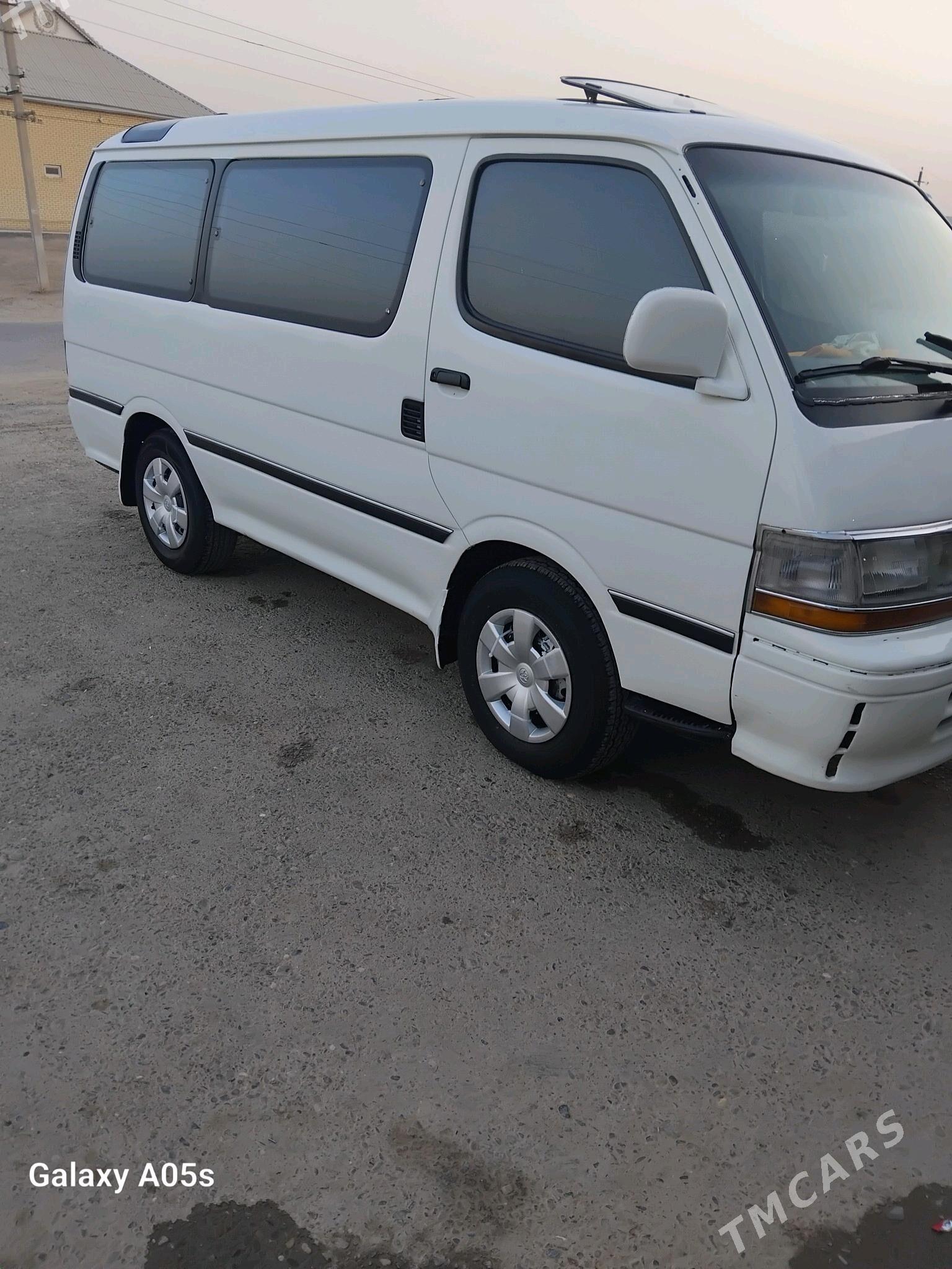 Toyota Hiace 1992 - 75 000 TMT - Мары - img 2