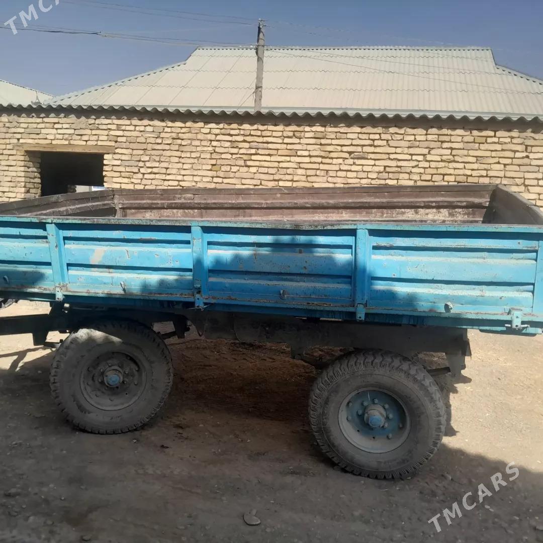MTZ T-28 1985 - 50 000 TMT - Тагтабазар - img 2