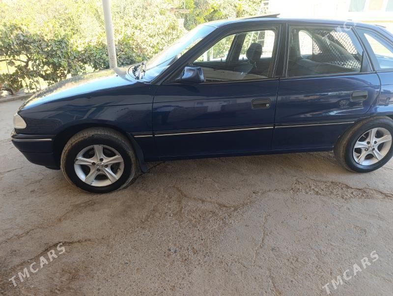 Opel Astra 1993 - 45 000 TMT - Mary - img 3