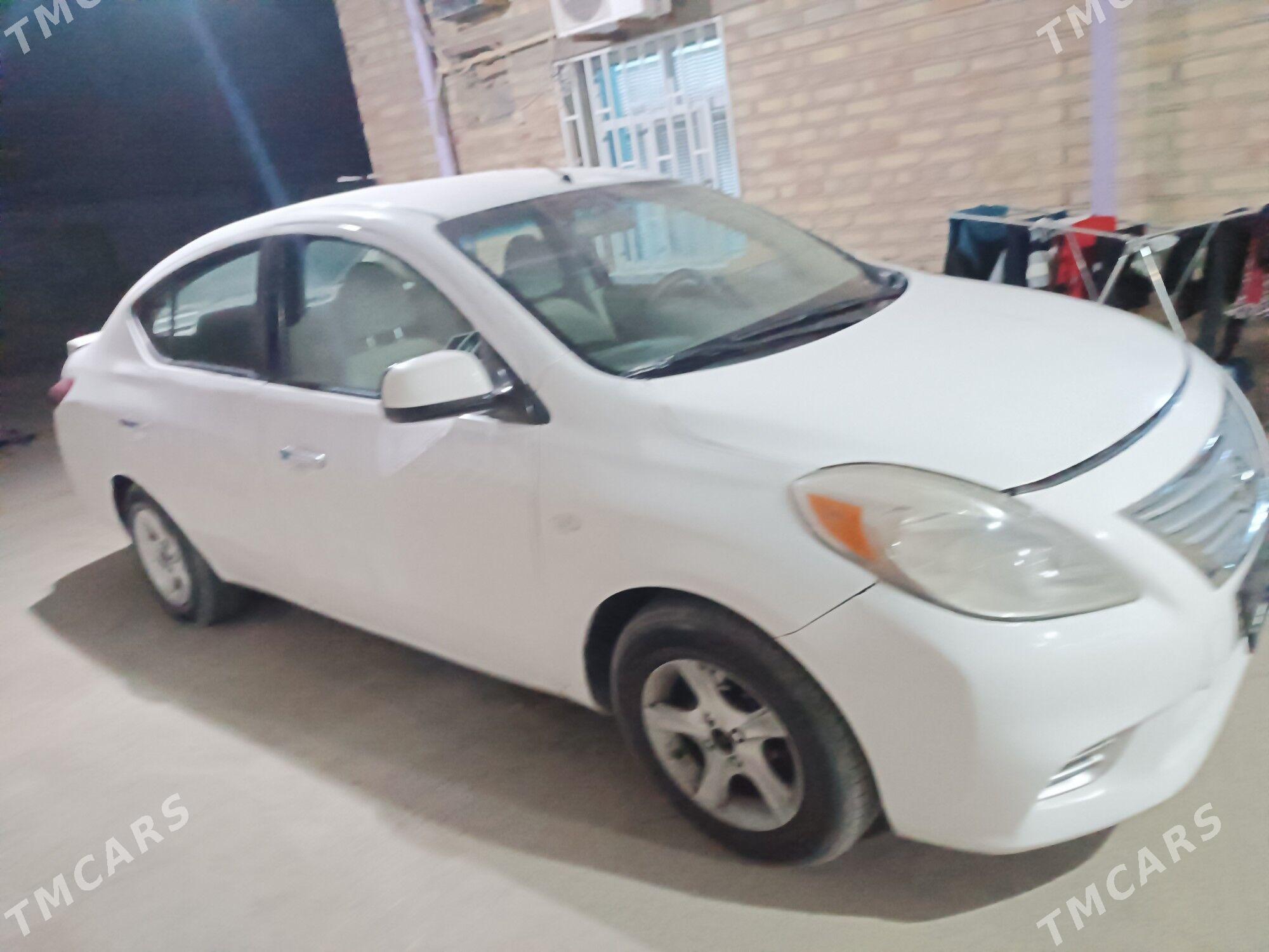 Nissan Versa 2012 - 85 000 TMT - Бахарден - img 2