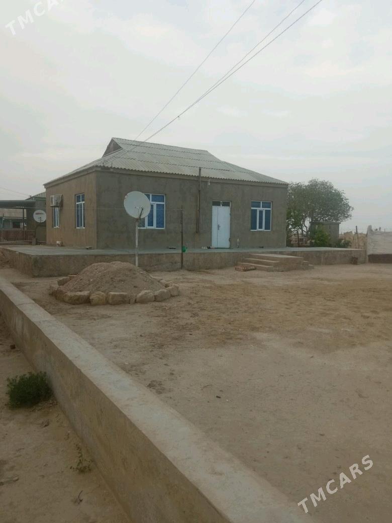 Ekerem - Эсенгулы - img 1