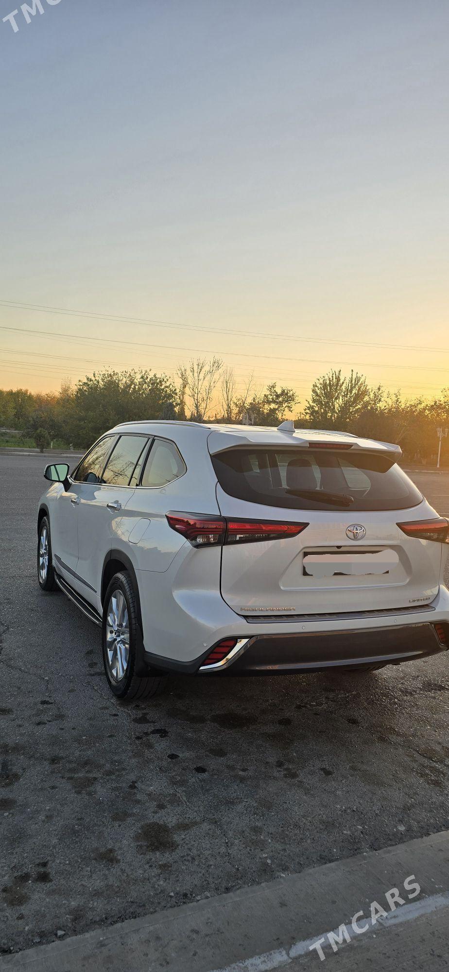 Toyota Highlander 2022 - 765 000 TMT - Daşoguz - img 2