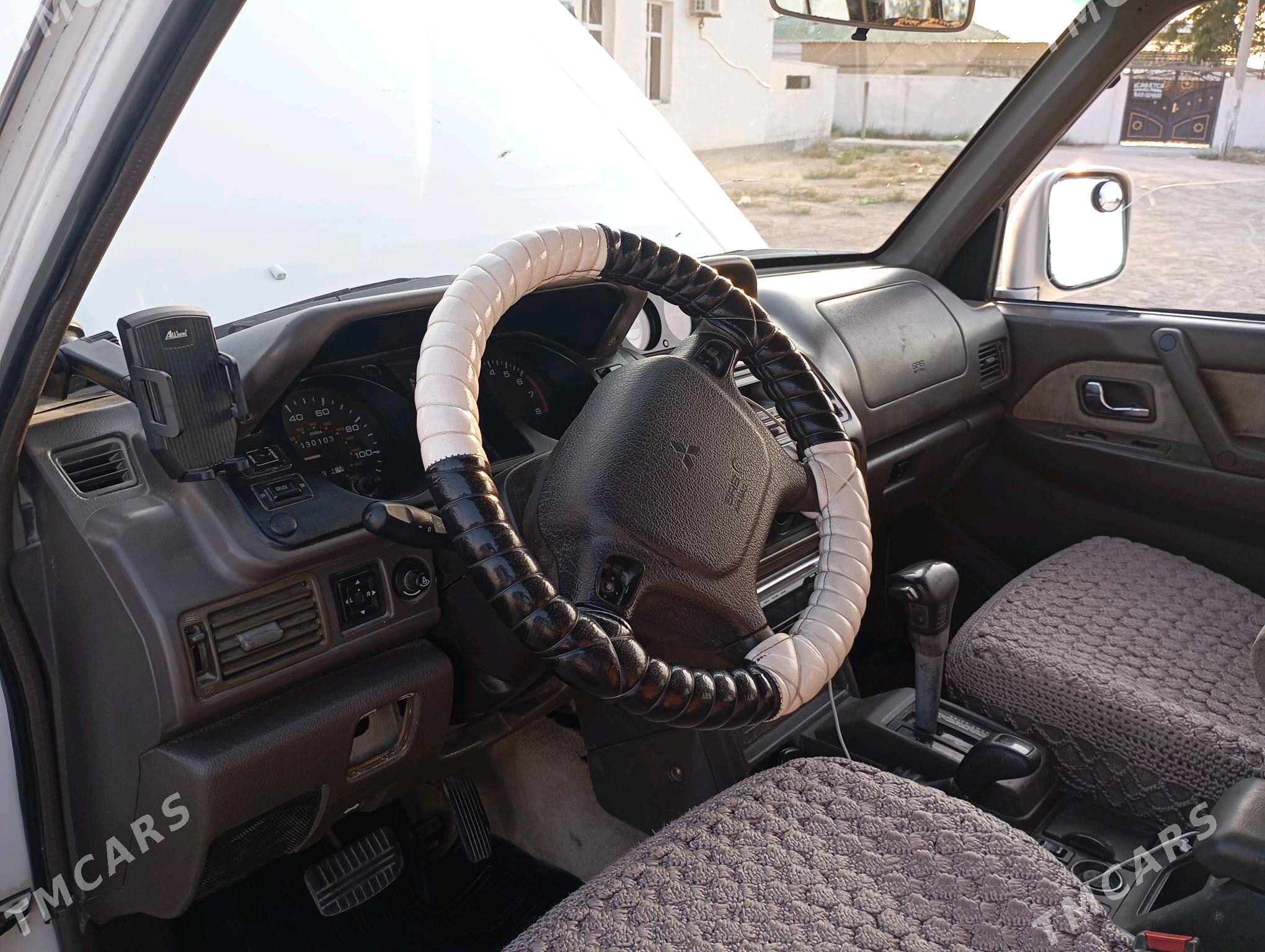 Mitsubishi Montero 1996 - 70 000 TMT - Туркменбаши - img 5