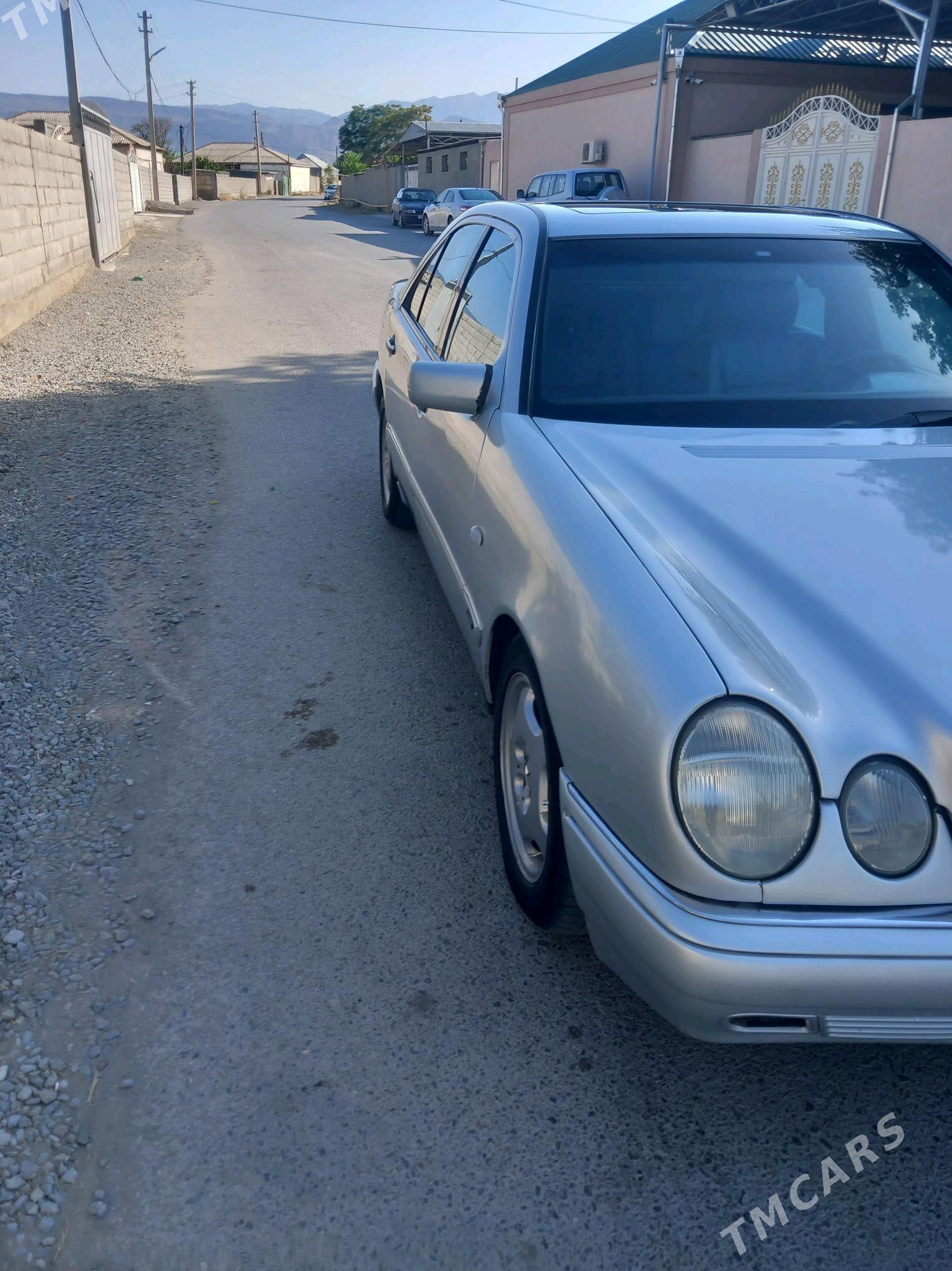 Mercedes-Benz E430 1999 - 107 000 TMT - Бахарден - img 2