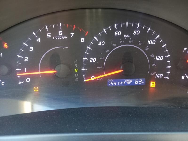 Toyota Camry 2010 - 200 000 TMT - Şabat etr. - img 6