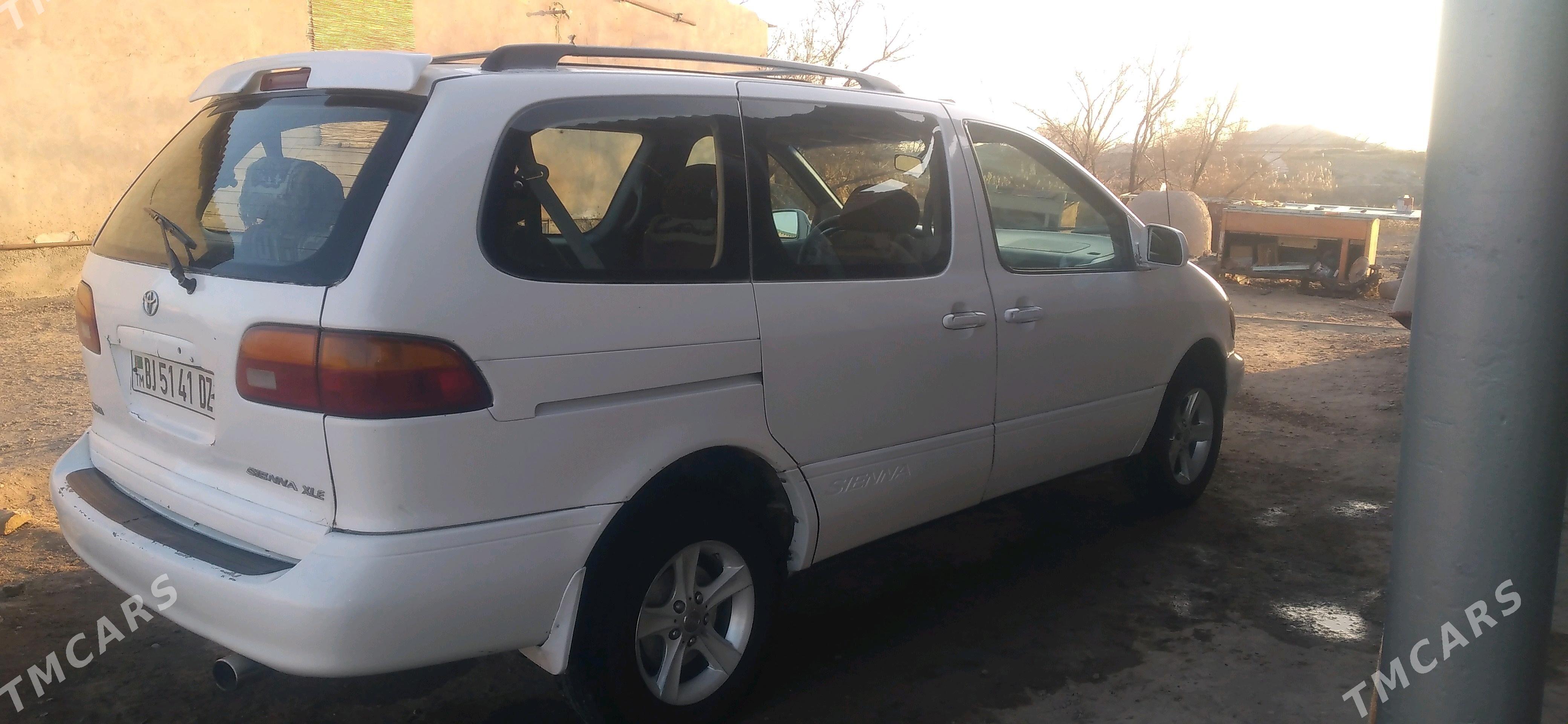 Toyota Sienna 1998 - 120 000 TMT - Губадаг - img 3