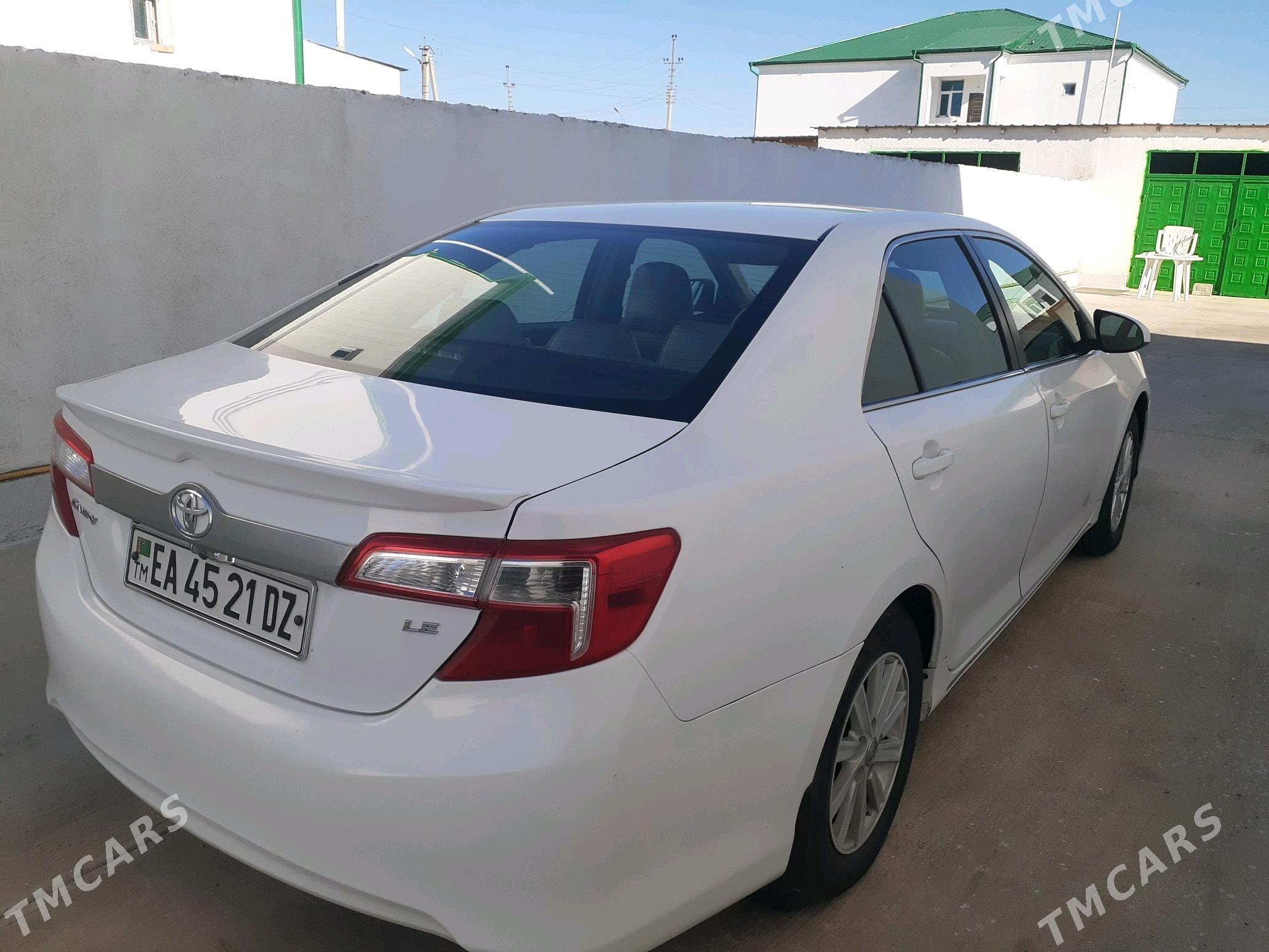 Toyota Camry 2012 - 200 000 TMT - Кёнеургенч - img 5