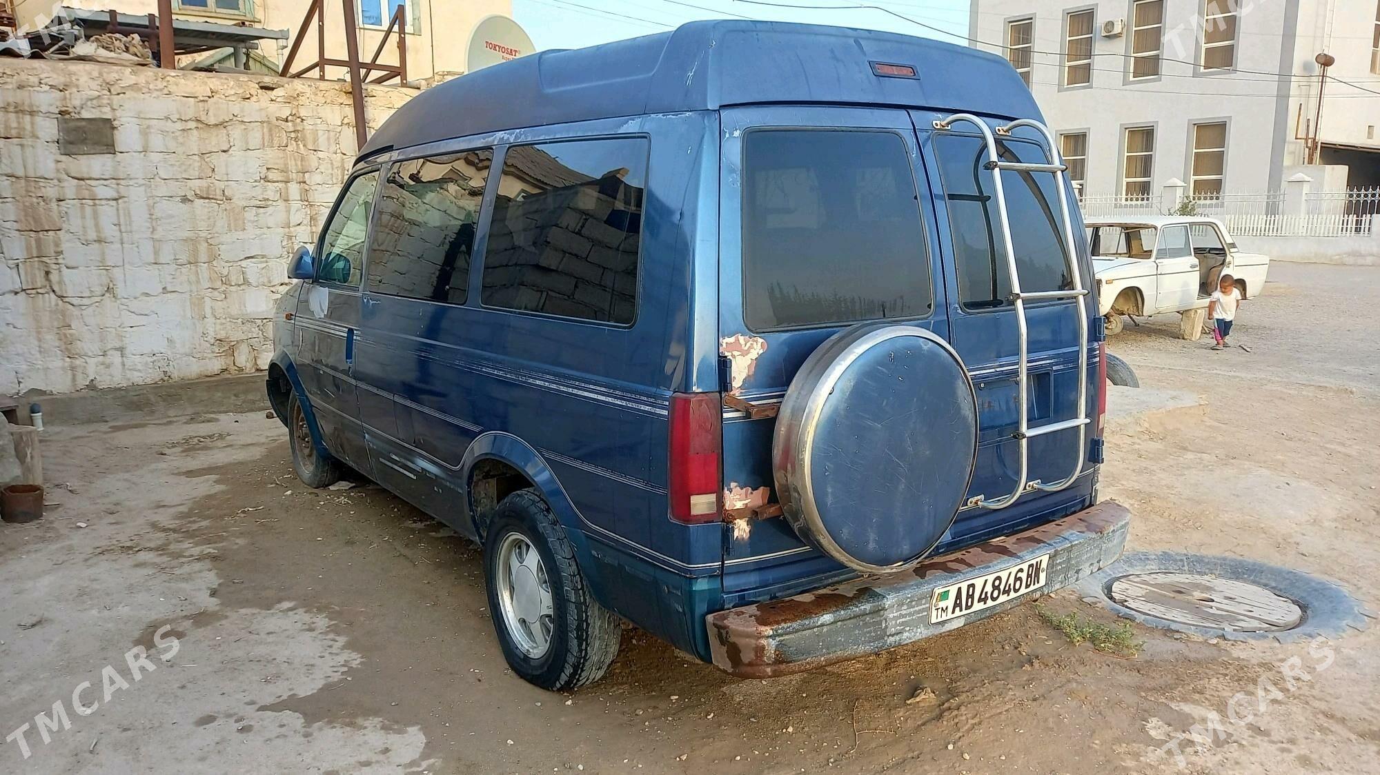 Chevrolet Astro 1996 - 40 000 TMT - Гумдаг - img 7