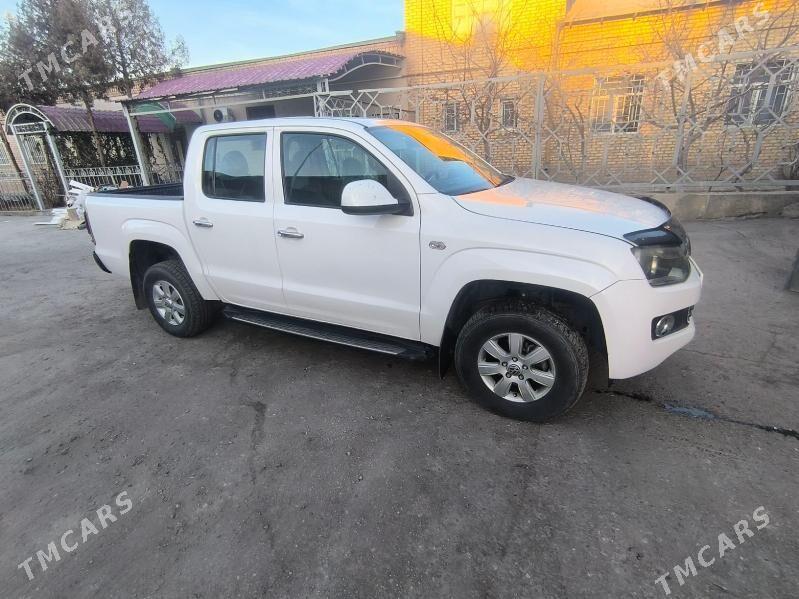 Volkswagen Amarok 2011 - 185 000 TMT - Дашогуз - img 3